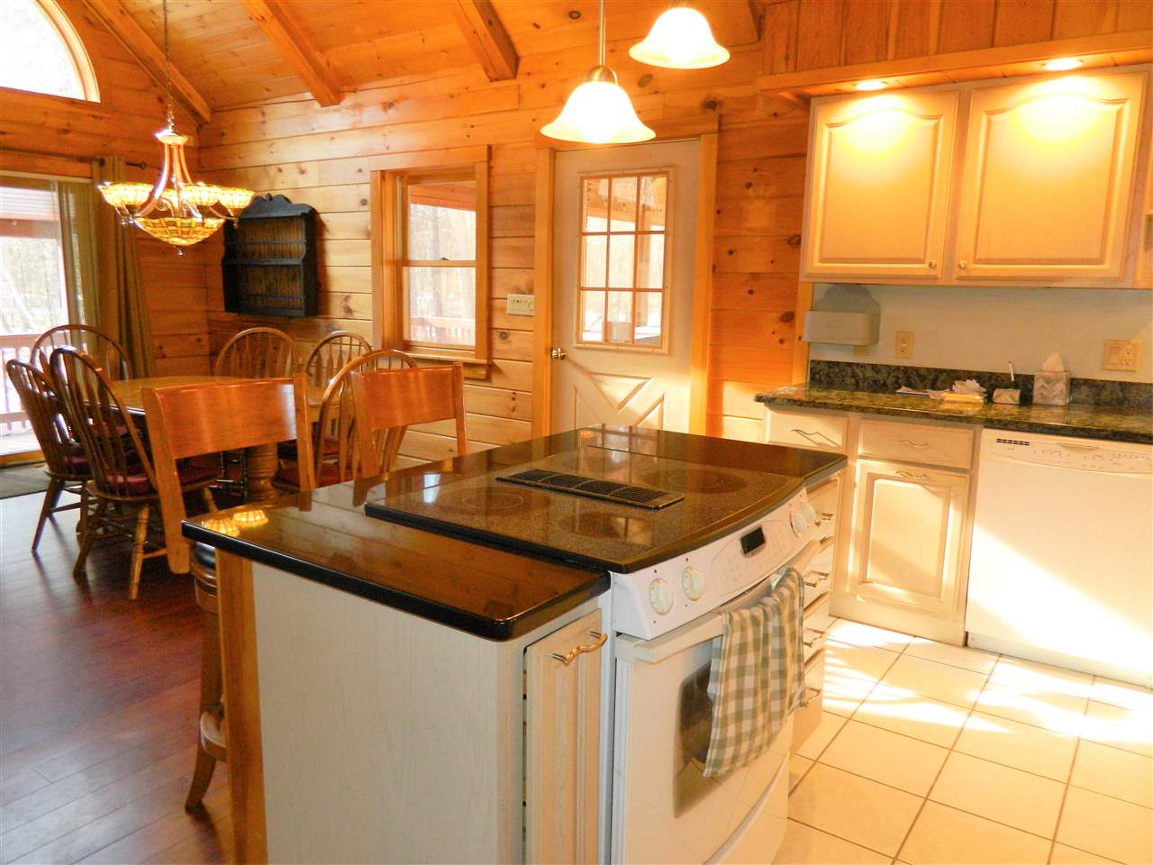 241 Intervale Road Canterbury, NH 03224 - Photo 4 of 40