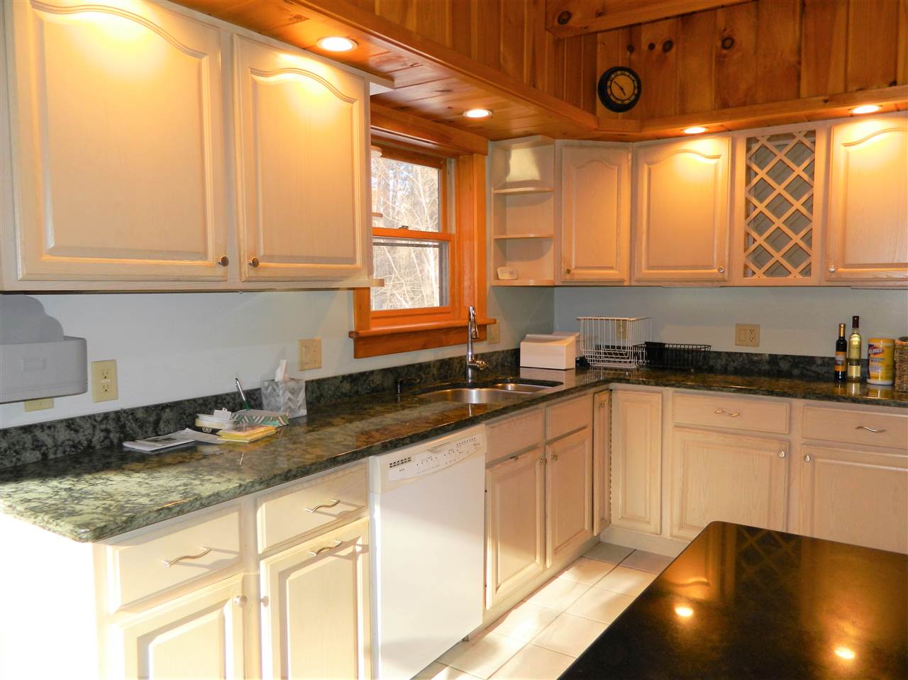 241 Intervale Road Canterbury, NH 03224 - Photo 5 of 40