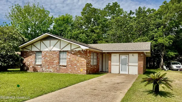$156,999 | 5529 Prince George Drive, Gautier, MS 39553