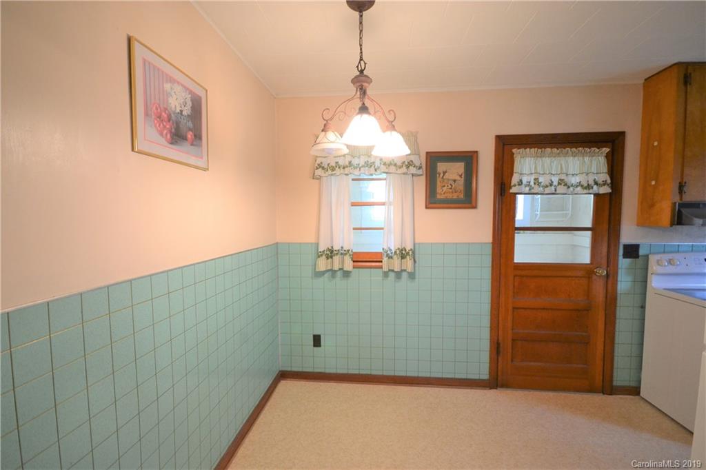 107 Bill McElroy Road Clyde, NC 28721 - Photo 4 of 20