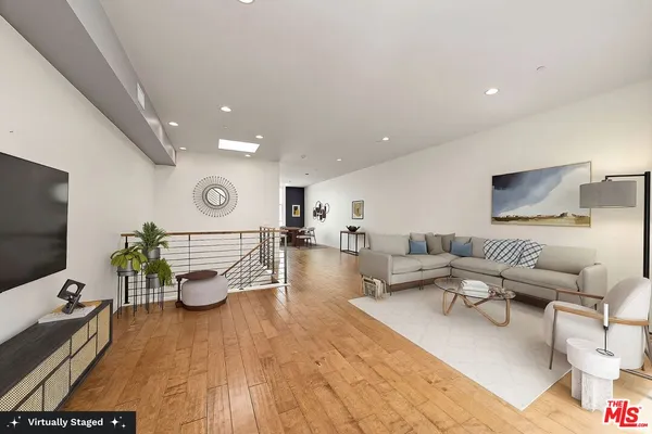 $999,000 | 3119 Vía Dolce, Unit 302, Marina del Rey, CA 90292