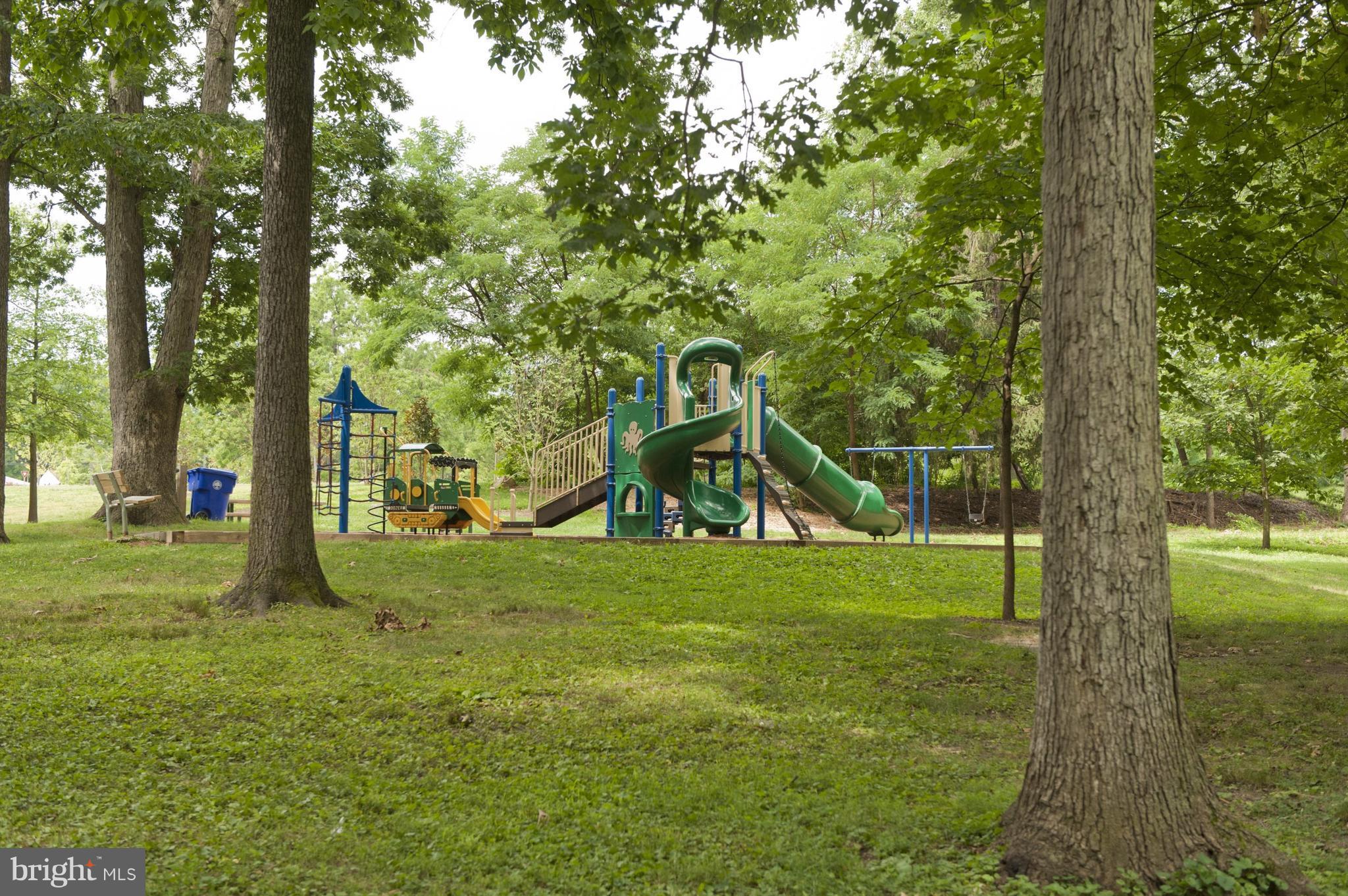 512 Kerwin Road Silver Spring, MD 20901 - Photo 25 of 27 Nearby North Four Corners Park