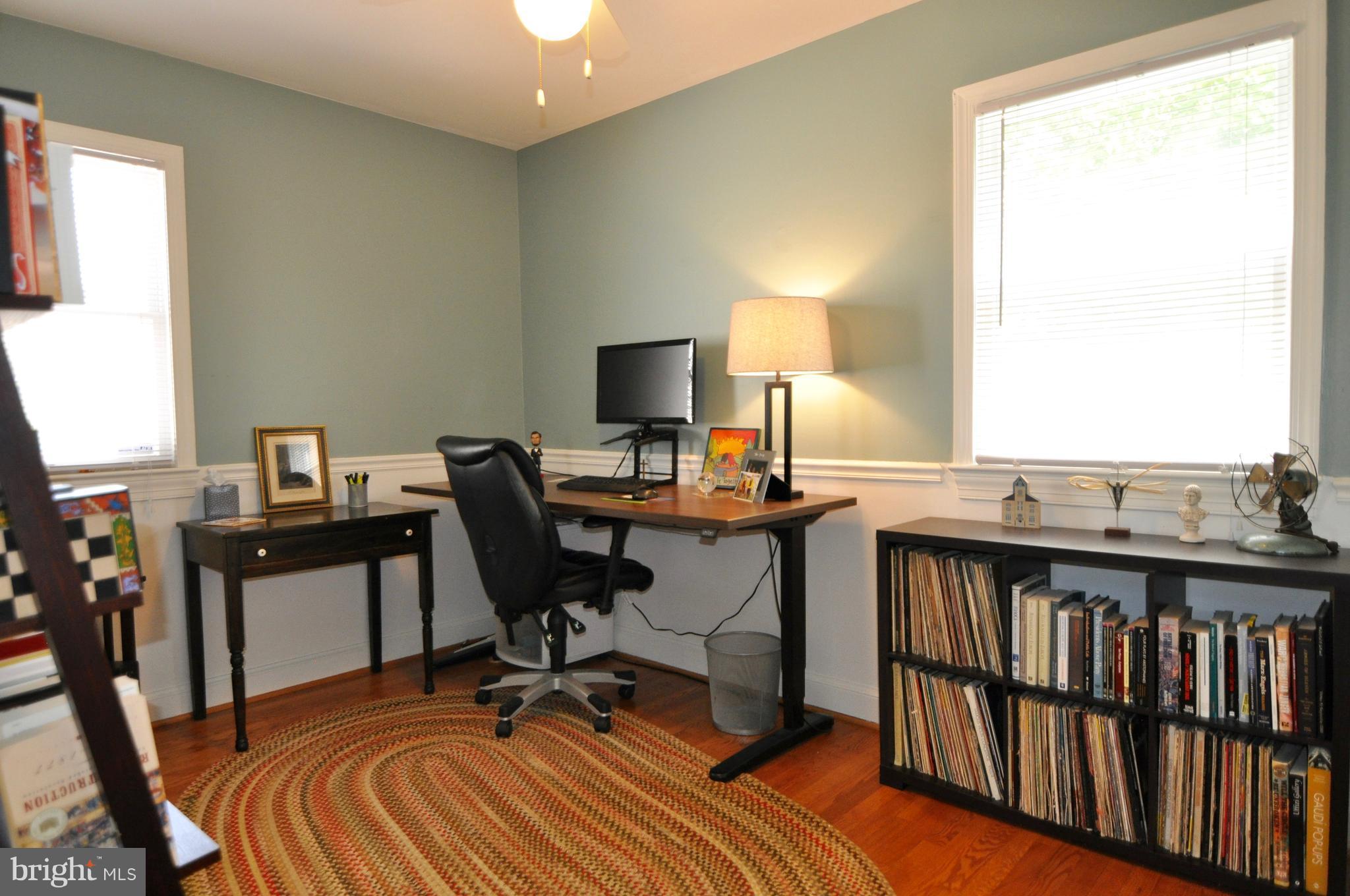 512 Kerwin Road Silver Spring, MD 20901 - Photo 10 of 27 Main Level Bedroom