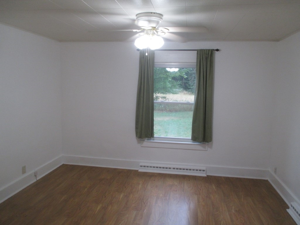 4215 Tyrrell Road Owosso, MI 48867 - Photo 18 of 36 31356489-17.JPG