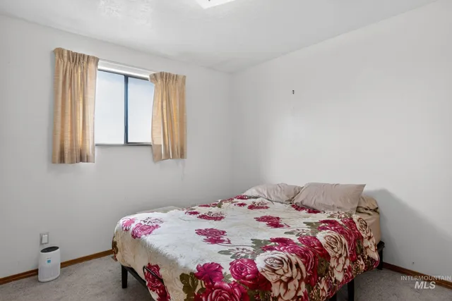 $329,000 | 1055 South Adell Street, Filer, ID 83328