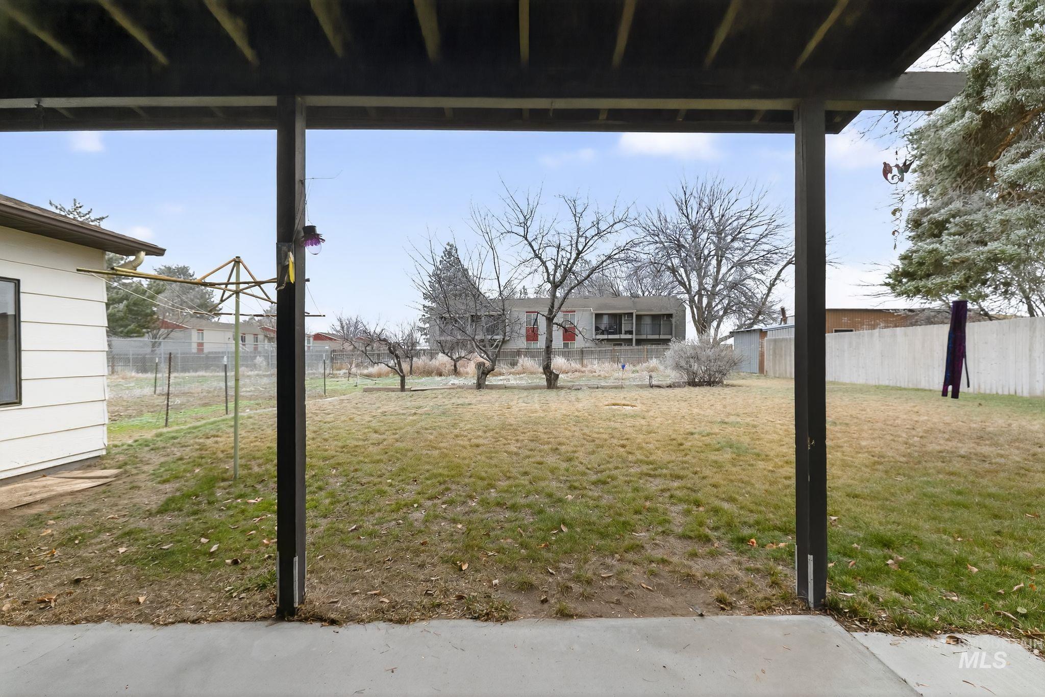 1055 South Adell Street Filer, ID 83328 - Photo 8 of 28 View of yard