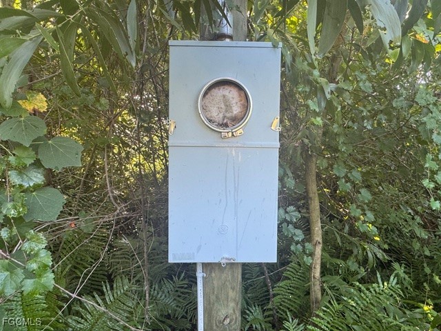 Island Ridge Road Bokeelia, FL 33922 - Photo 7 of 10 a small hut with trees in the background