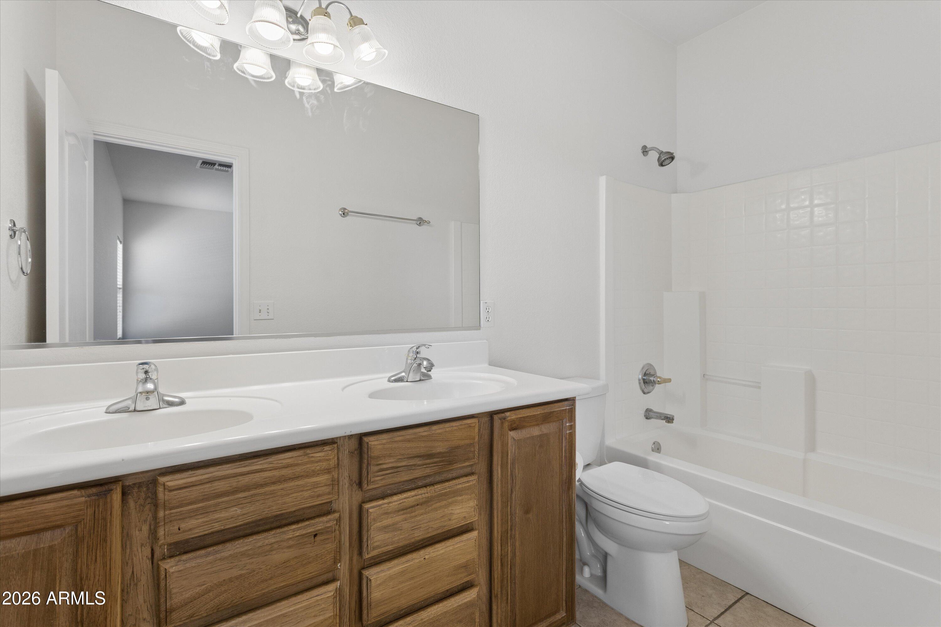1114 East Pedro Road Phoenix, AZ 85042 - Photo 23 of 33