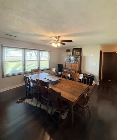 $750,000 | 32485 West 399th Street, Osawatomie, KS 66064