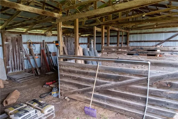 $750,000 | 32485 West 399th Street, Osawatomie, KS 66064