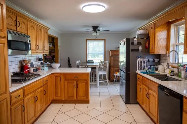 $775,000 | 32485 West 399th Street, Osawatomie, KS 66064