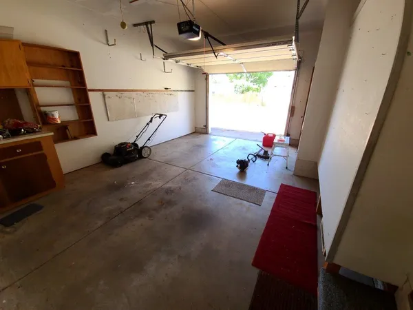 $69,900 | 102 West Mill Street, Wellington, KS 67152