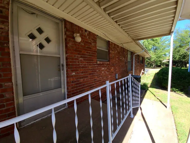 $69,900 | 102 West Mill Street, Wellington, KS 67152