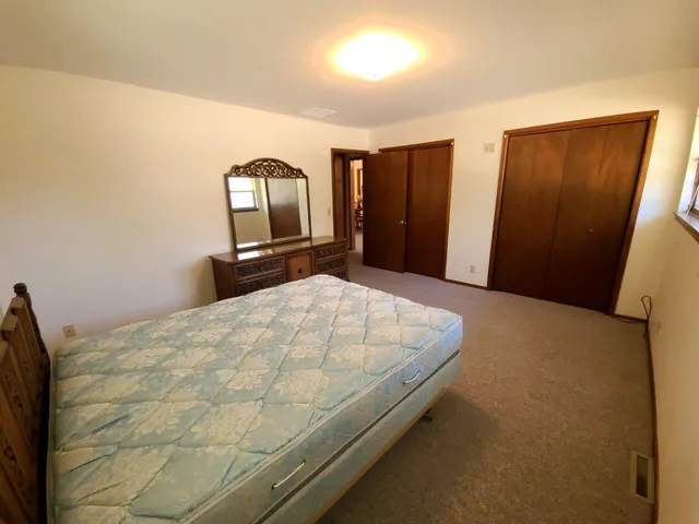 $69,900 | 102 West Mill Street, Wellington, KS 67152