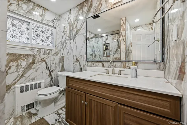 $749,000 | 404 Foxdale Avenue, Oceanside, NY 11572