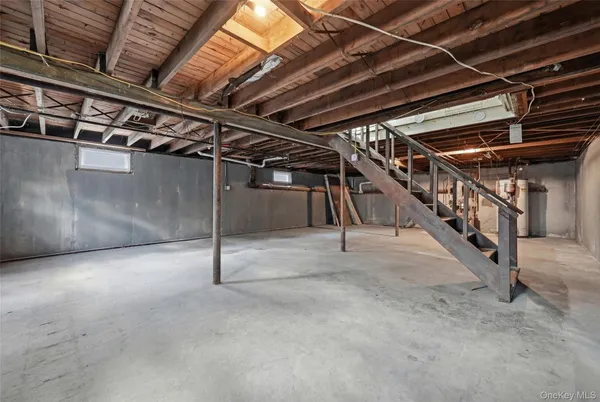 $749,000 | 404 Foxdale Avenue, Oceanside, NY 11572