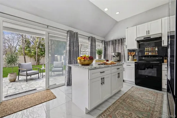 $749,000 | 404 Foxdale Avenue, Oceanside, NY 11572