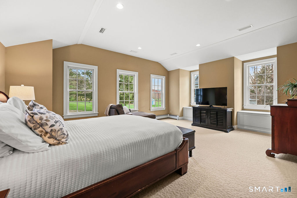 131 Tryon Street Glastonbury, CT 06073 - Photo 17 of 39