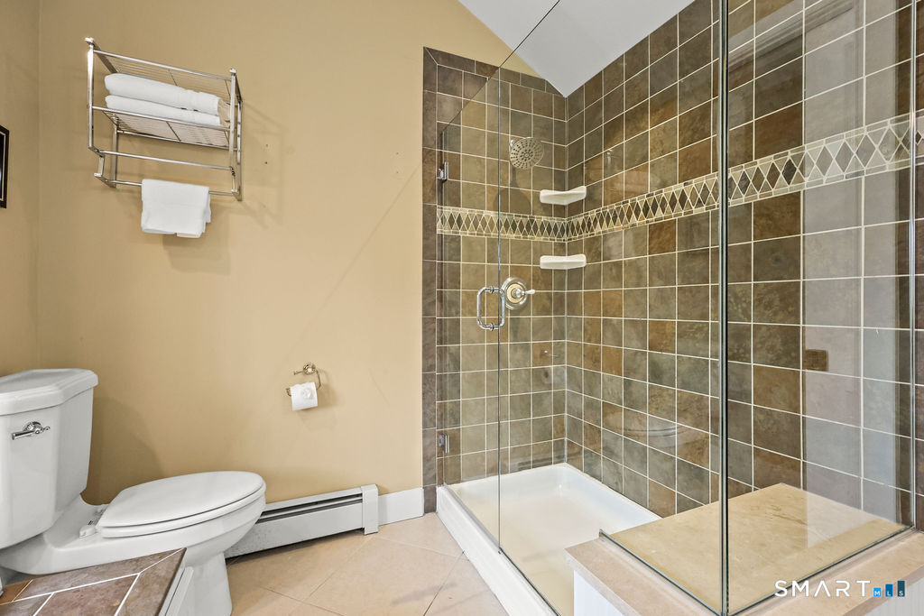 131 Tryon Street Glastonbury, CT 06073 - Photo 18 of 39
