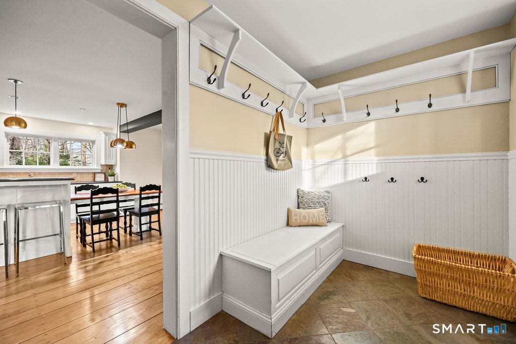 131 Tryon Street Glastonbury, CT 06073 - Photo 6 of 39