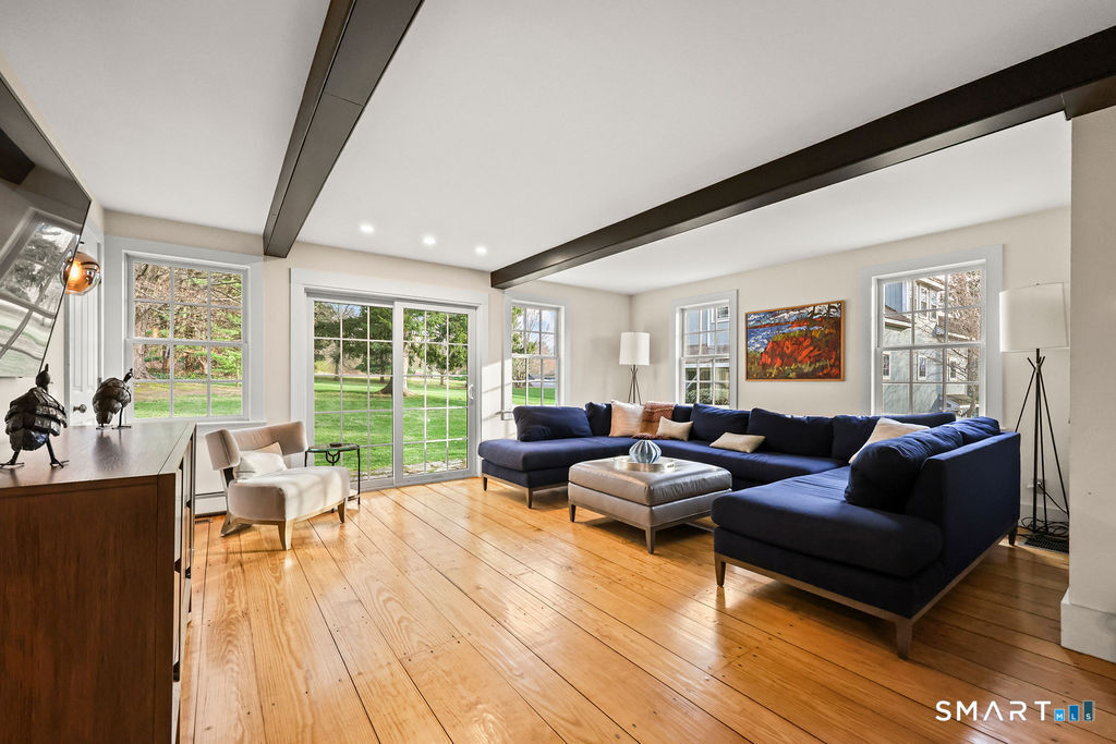 131 Tryon Street Glastonbury, CT 06073 - Photo 8 of 39