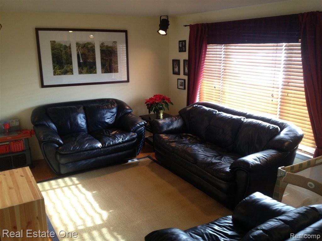 4377 East 12 Mile Road Warren, MI 48092 - Photo 4 of 20 photo 4.JPG