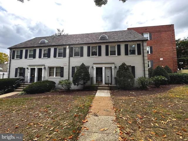 $1,995 | 3943 Pennsylvania Ave. Southeast, Unit B, Washington, DC 20020