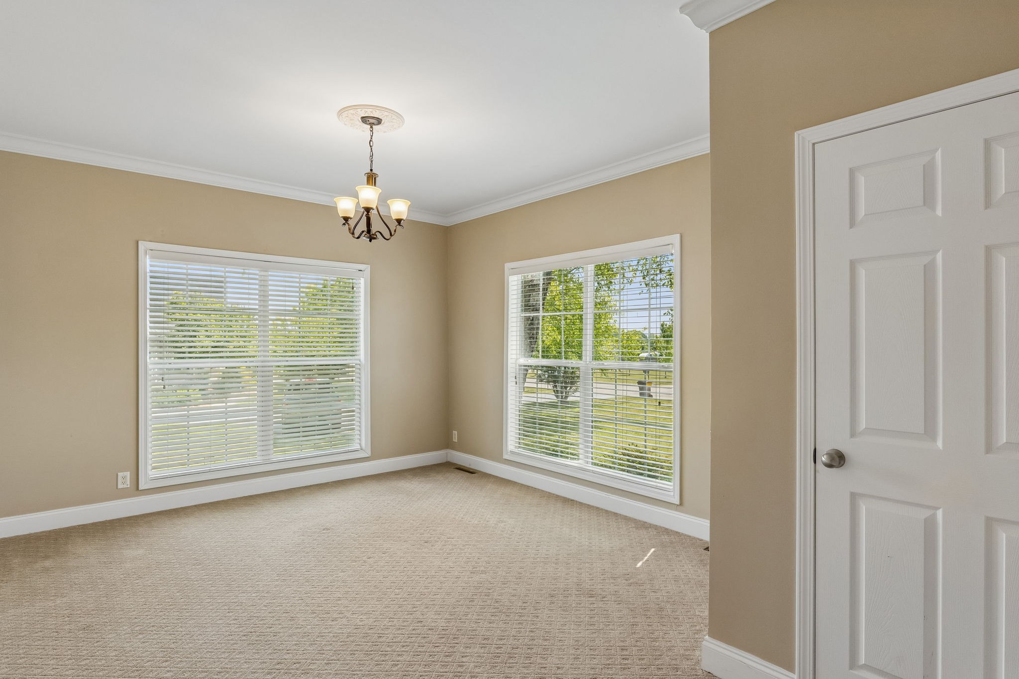 2305 Mustang Way Spring Hill, TN 37174 - Photo 14 of 88