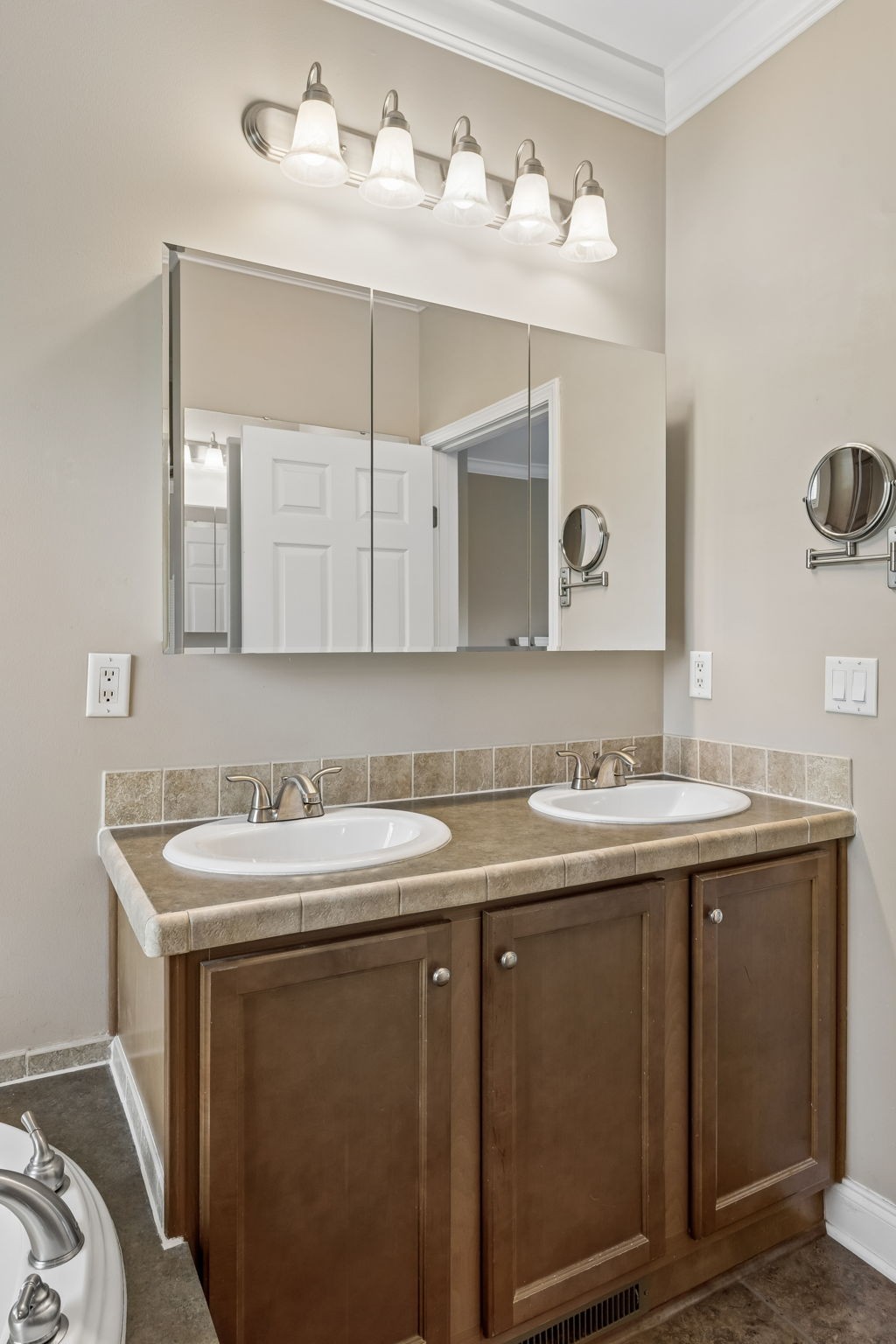 2305 Mustang Way Spring Hill, TN 37174 - Photo 29 of 88