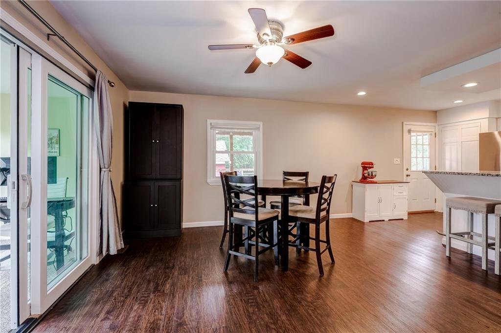 7100 Saltsburg Road Pittsburgh, PA 15235 - Photo 8 of 23 Dining Room