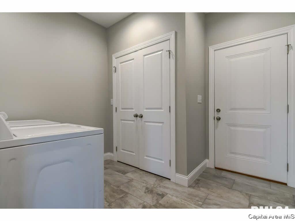 4641 Thompson Road Springfield, IL 62711 - Photo 27 of 36