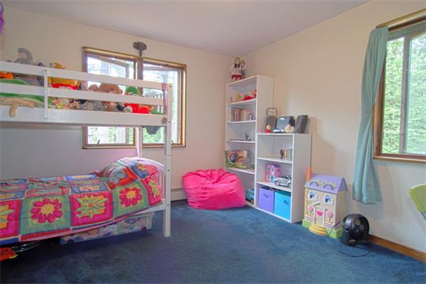 43 Kilbourn Road Lancaster, MA 01523 - Photo 16 of 25