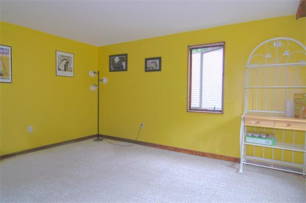 43 Kilbourn Road Lancaster, MA 01523 - Photo 10 of 25