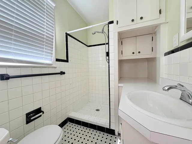 $1,850 | 3022 Livingston Road, Tallahassee, FL 32303