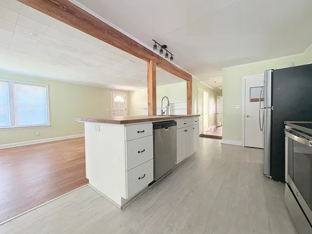 $1,850 | 3022 Livingston Road, Tallahassee, FL 32303