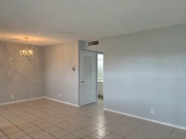 $1,845 | 5300 Washington Street, Unit C318, Hollywood, FL 33021