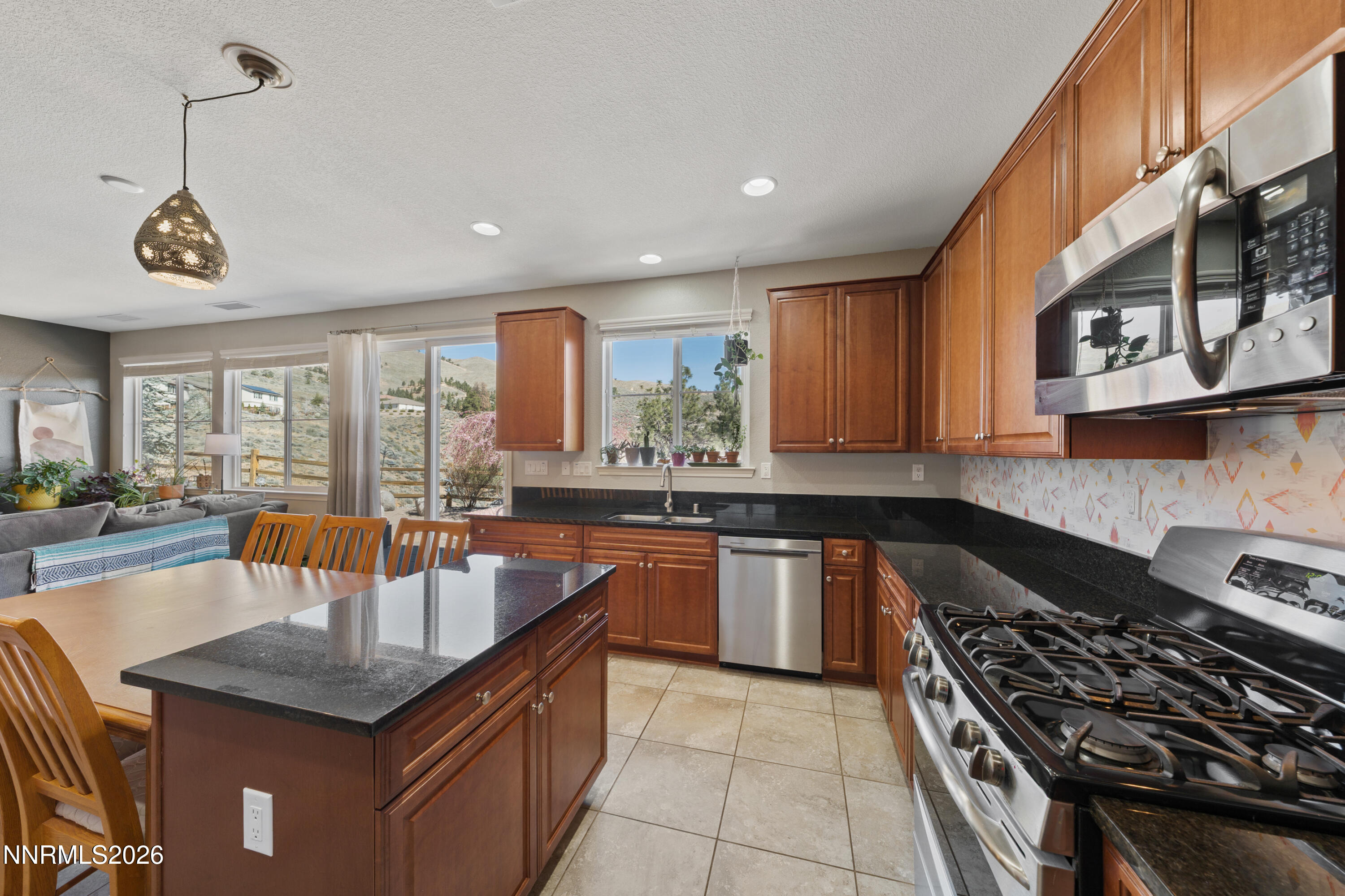 2784 Peavine Creek Road Reno, NV 89523 - Photo 12 of 49 A7V05911