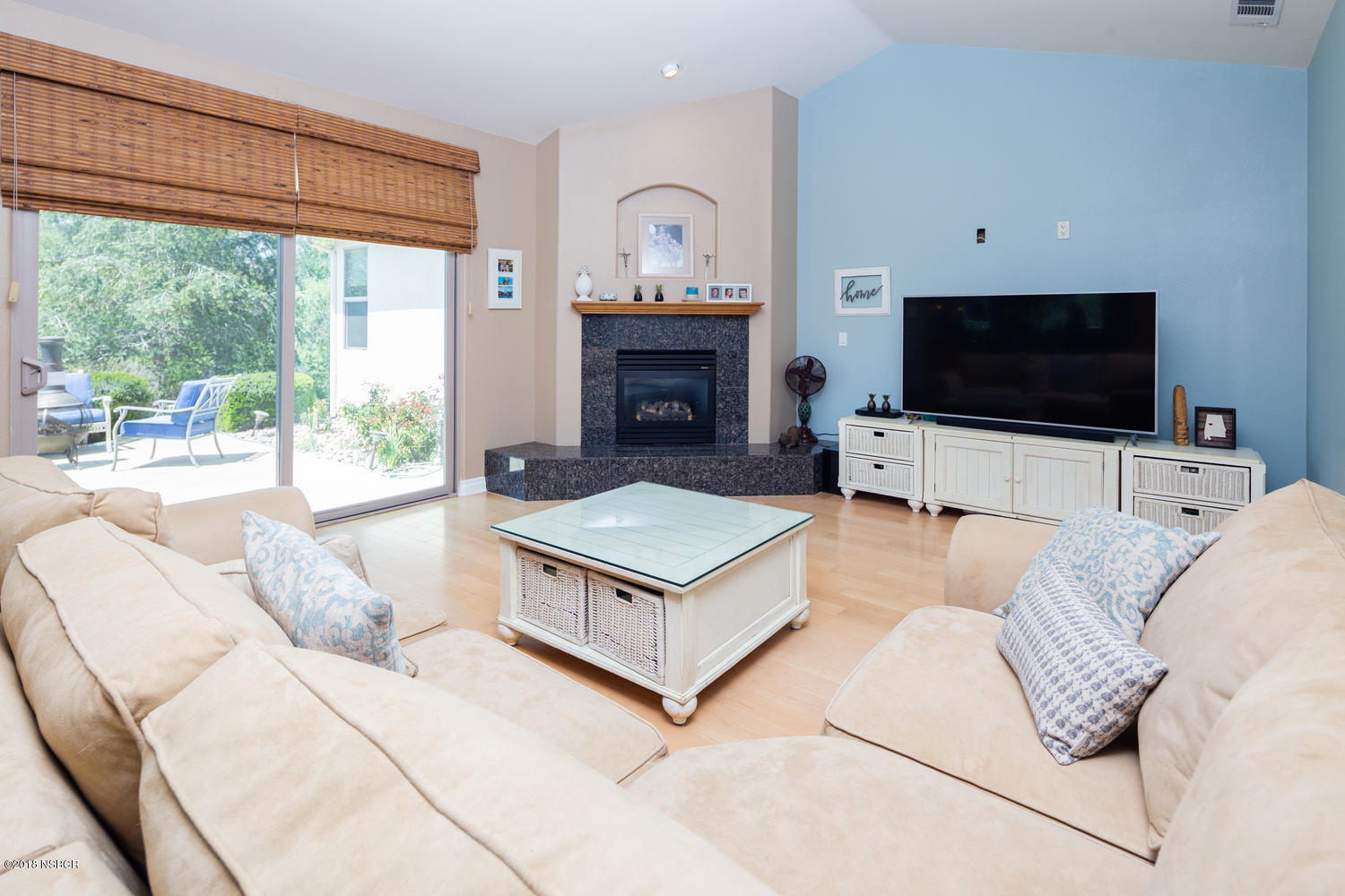 591 Ranch Road Solvang, CA 93463 - Photo 11 of 22 Living room