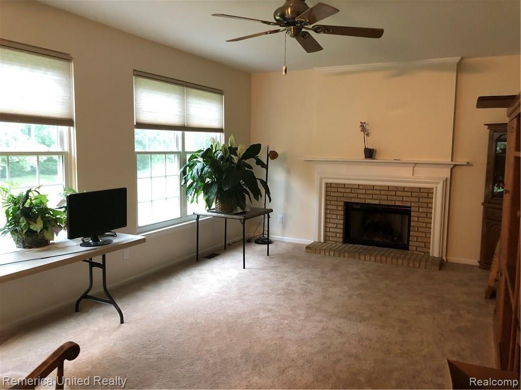 5860 Hathaway Road Canton, MI 48187 - Photo 18 of 48 IMG_9845.jpg
