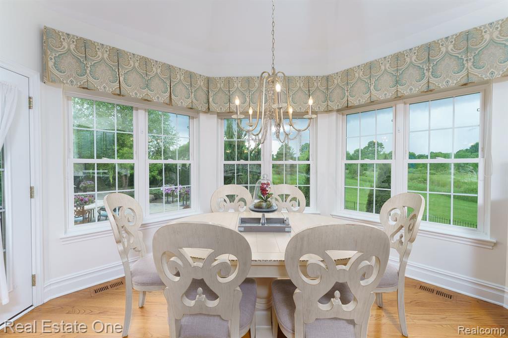 2482 South Latson Road Howell, MI 48843 - Photo 26 of 87