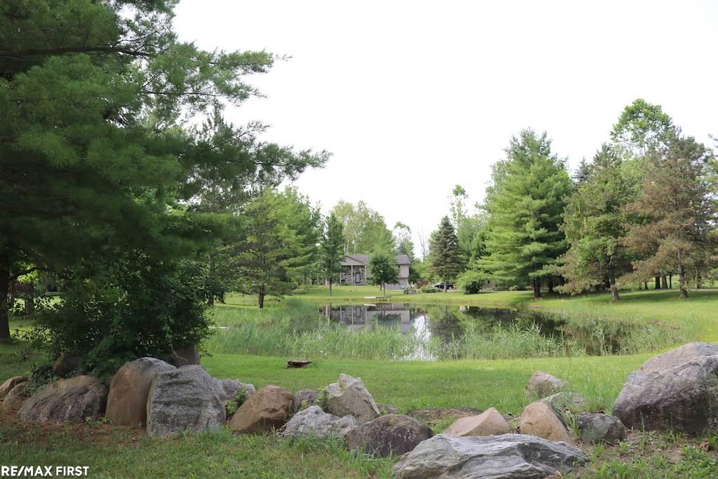 21100 33 Mile Road Armada, MI 48005 - Photo 5 of 7 31388453-4.JPG