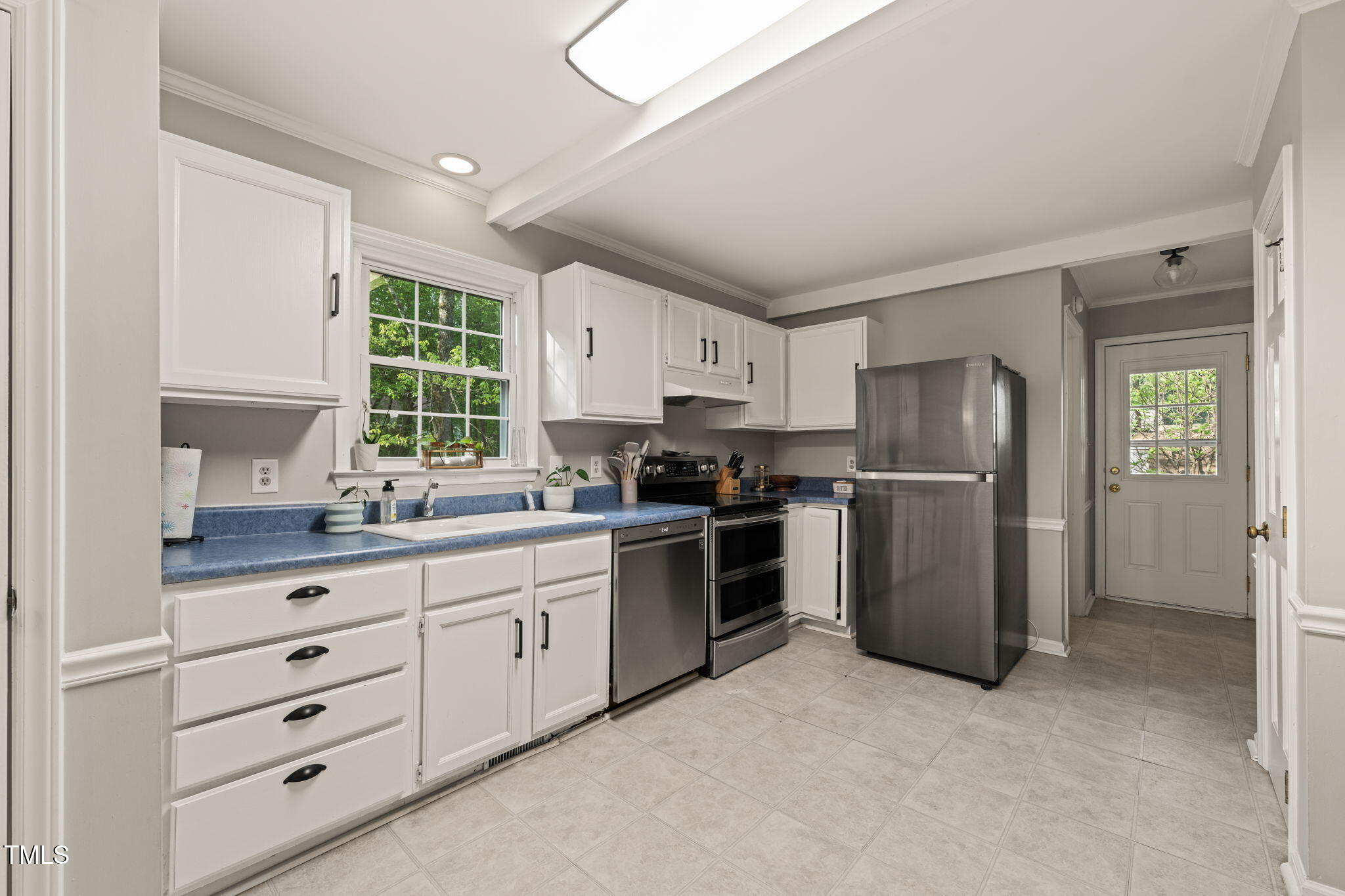 2004 Valley Ridge Court Raleigh, NC 27603 - Photo 10 of 30 Kitchen (1)