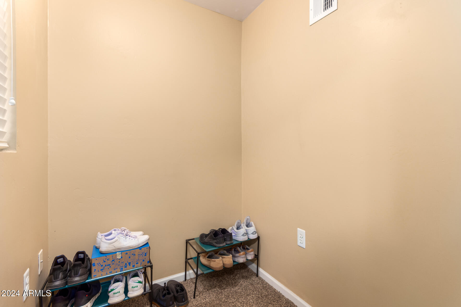 1920 East Bell Road, Unit 1163 Phoenix, AZ 85022 - Photo 12 of 26 15 - Bell