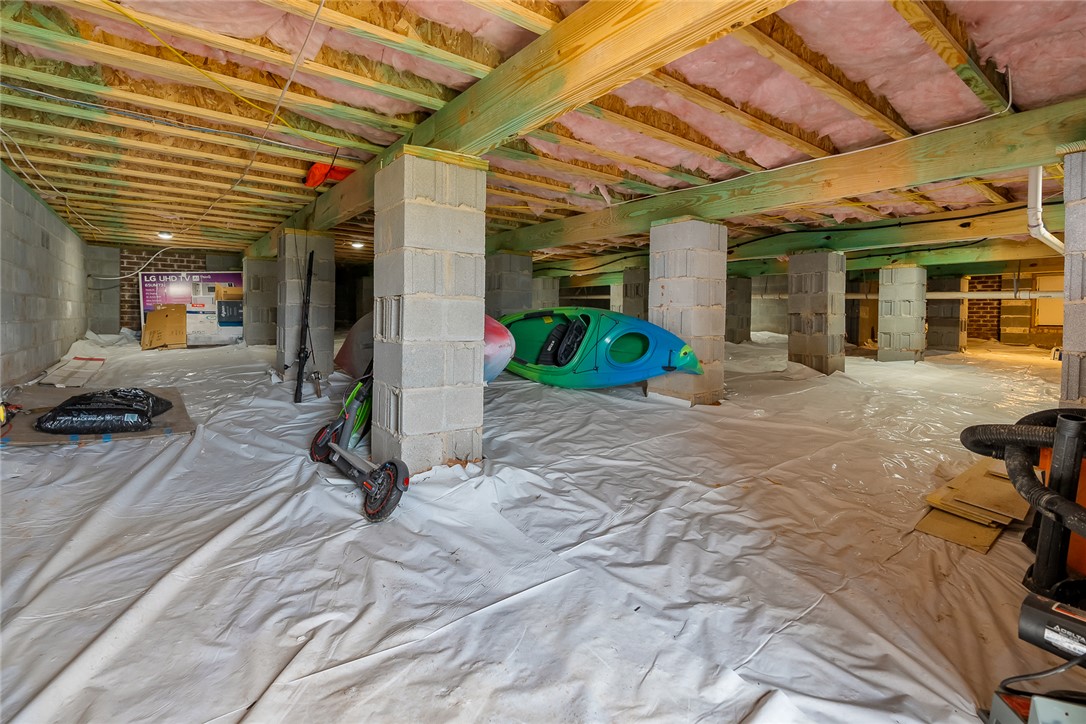 152 Jericho Circle Williamston, SC 29697 - Photo 39 of 50 Crawlspace Storage
