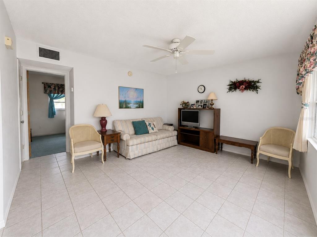 250 Rosery Road Northwest, Unit 328 Largo, FL 33770 - Photo 2 of 15