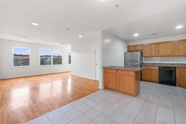 $2,995 | 82 Tuers Avenue, Unit 2, Jersey City, NJ 07306