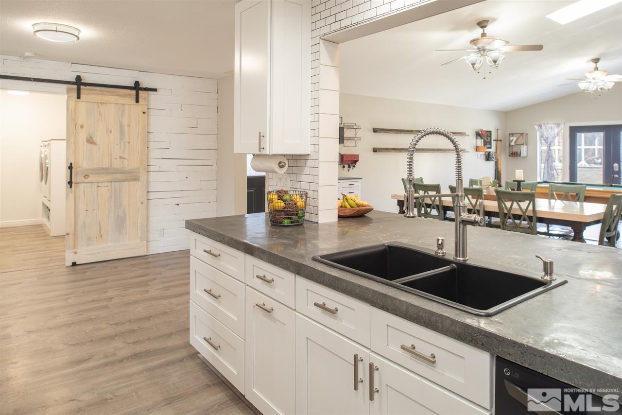 15140 Sylvester Road Reno, NV 89521 - Photo 8 of 35 Photo 8