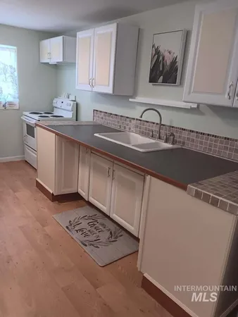 $389,000 | 269 South State Street, Hagerman, ID 83332