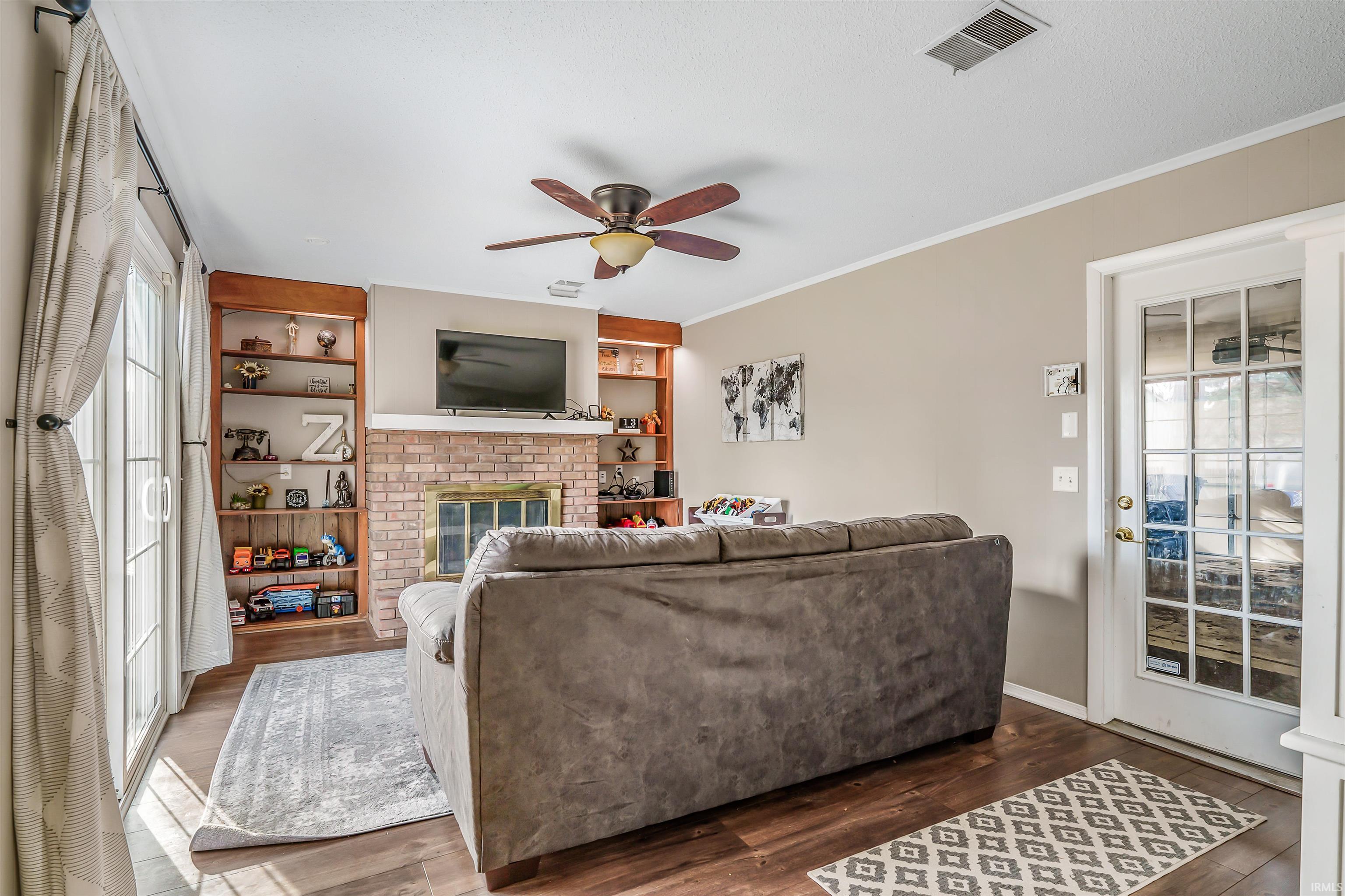 4906 Raleigh Court Fort Wayne, IN 46835 - Photo 11 of 32 Gallery Image 11