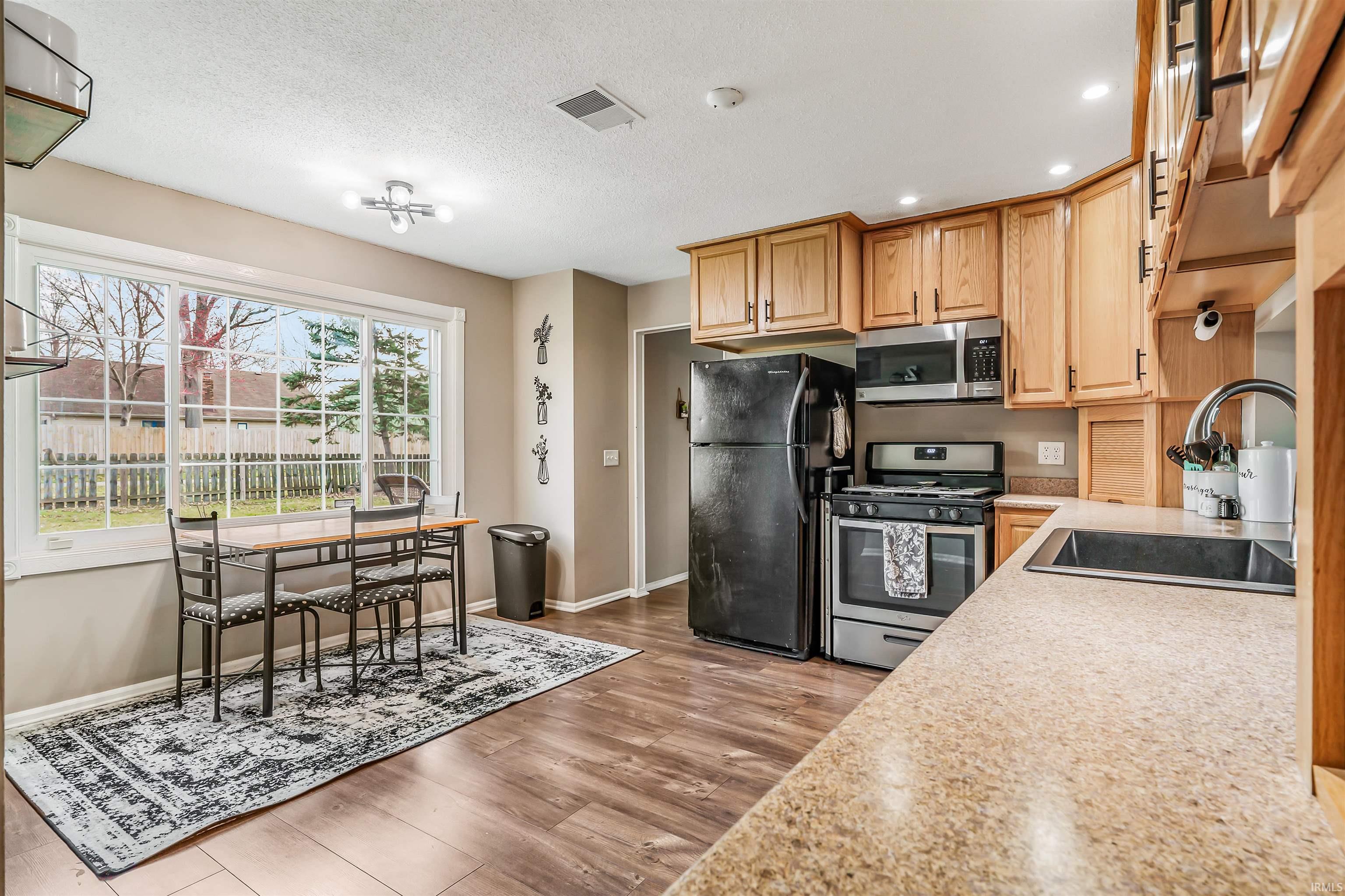 4906 Raleigh Court Fort Wayne, IN 46835 - Photo 17 of 32 Gallery Image 17